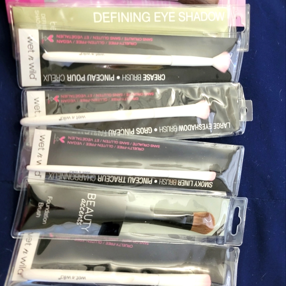 NWOT makeup brushes